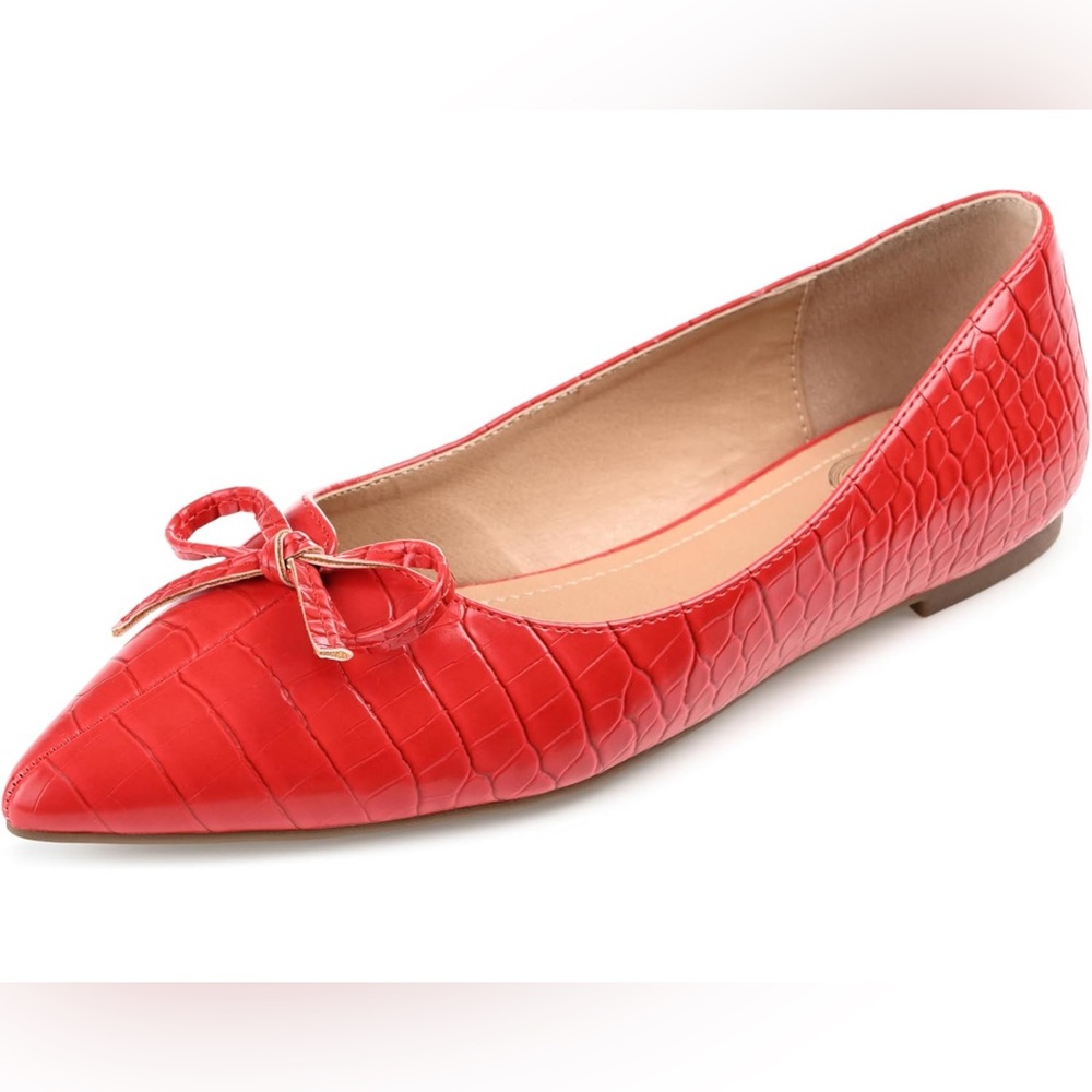 Journee Collection Devalyn Croc-Textured Flats